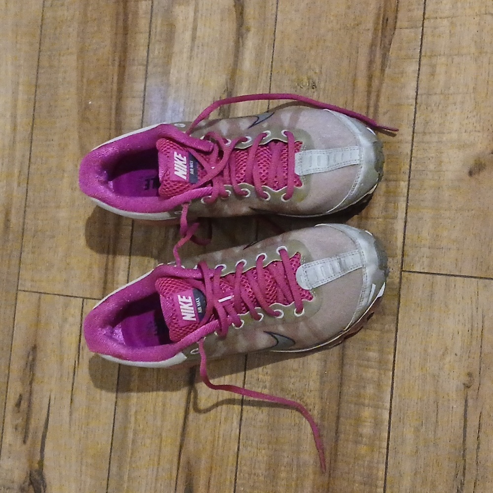 Nike Air Max Women's Pink And Gray Running Shoes Sneakers. Size 8 - Picture 8 of 17